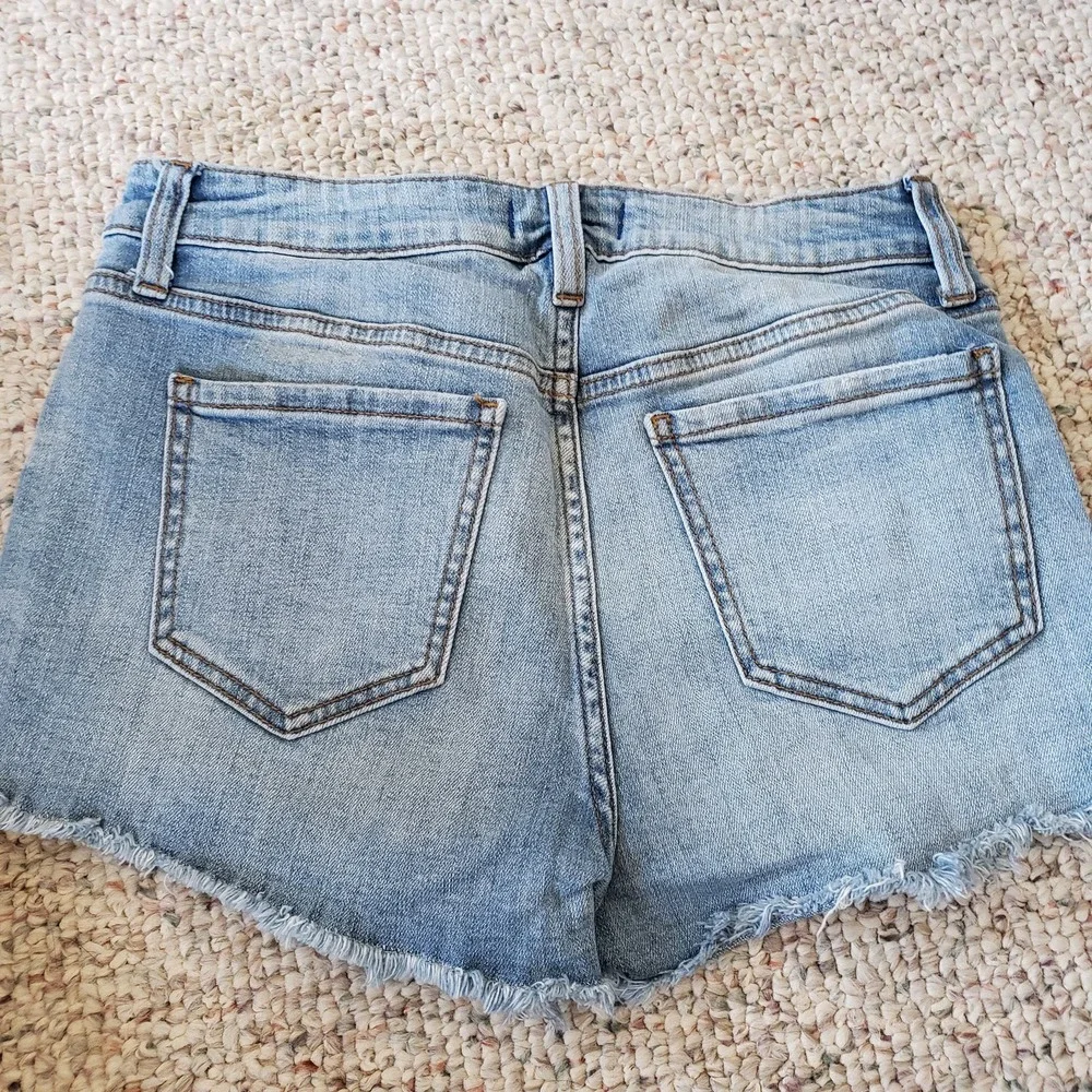 Studio Blue Lulu‎ High Rise Fringe Hem shorts Size 28